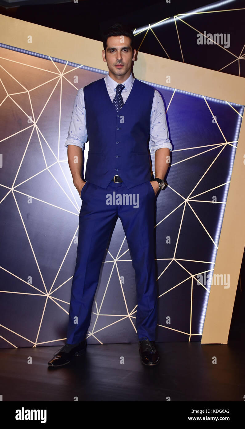 Mumbai, India. 12th Oct, 2017. Indian actor Zayed Khan pose during the