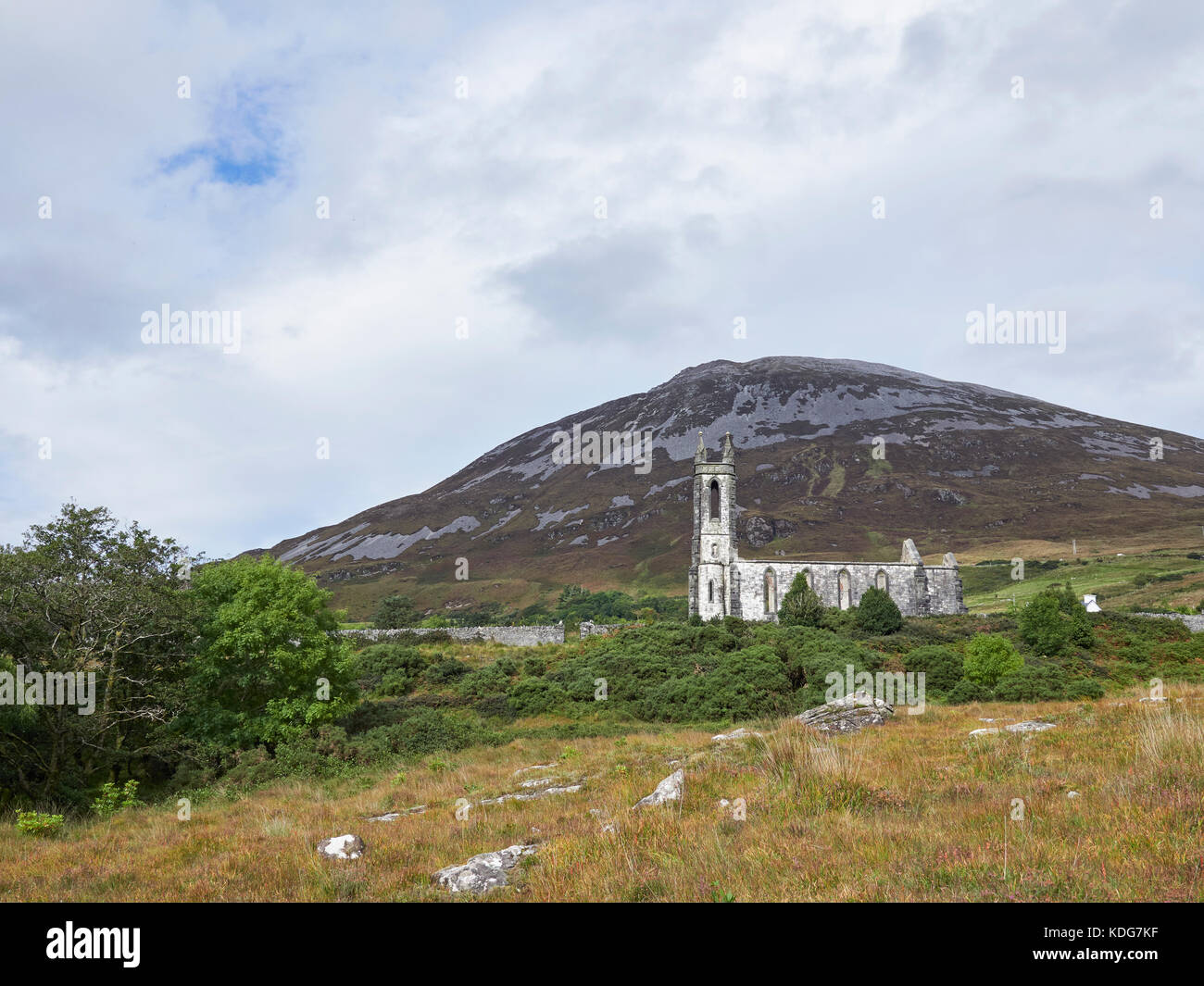 Dunlewey or Dunlewy ruined church at the foot of Mount Errigal and the Poisoned Glen county Donegal Ireland Stock Photo