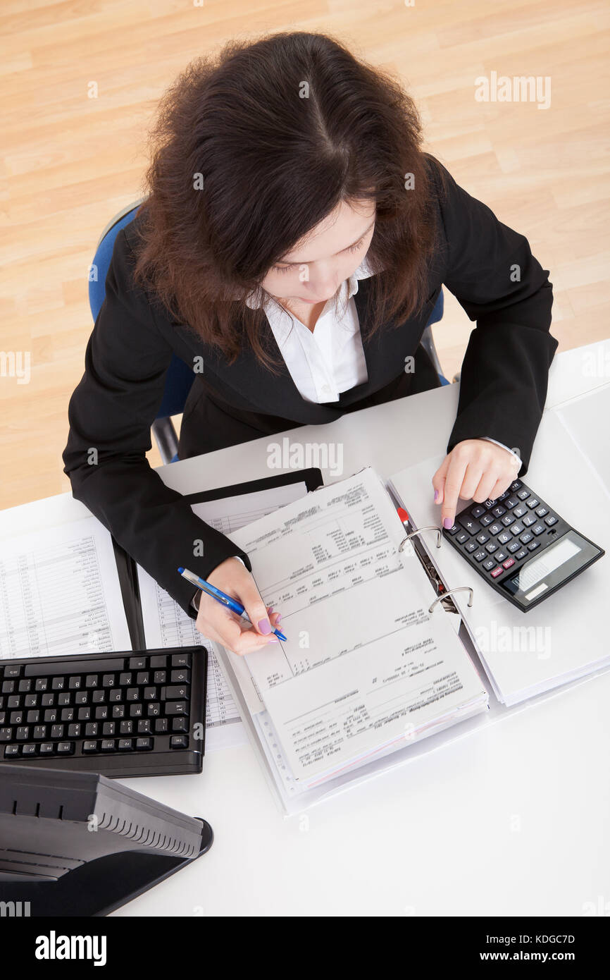 работа бухгалтером в строителе. работа бухгалтером в строителе. вакансия бухгалтер на первичную документацию. вакансия главного бухгалтера. бухгалтер кассир.