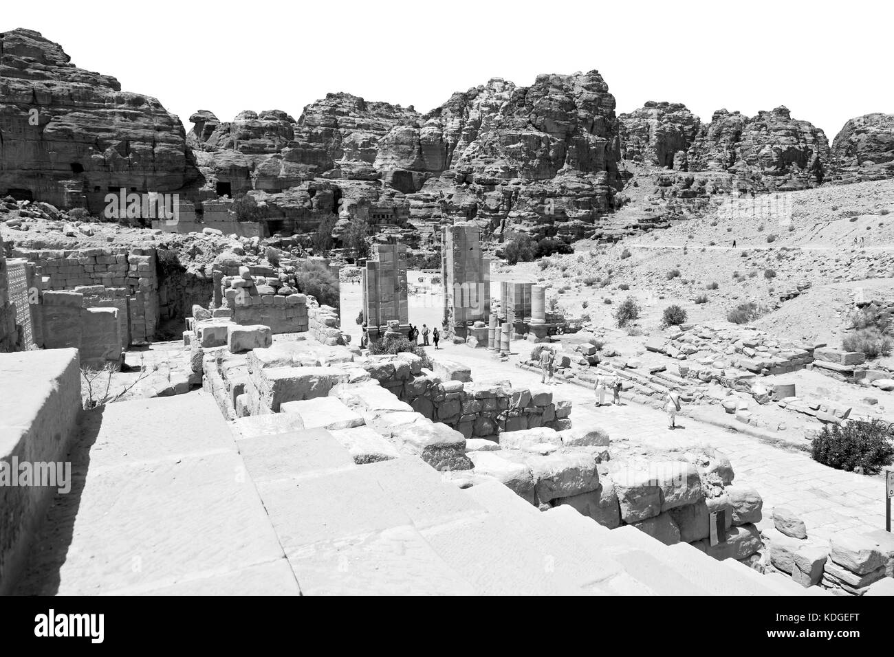 The great temple of petra Black and White Stock Photos & Images - Alamy