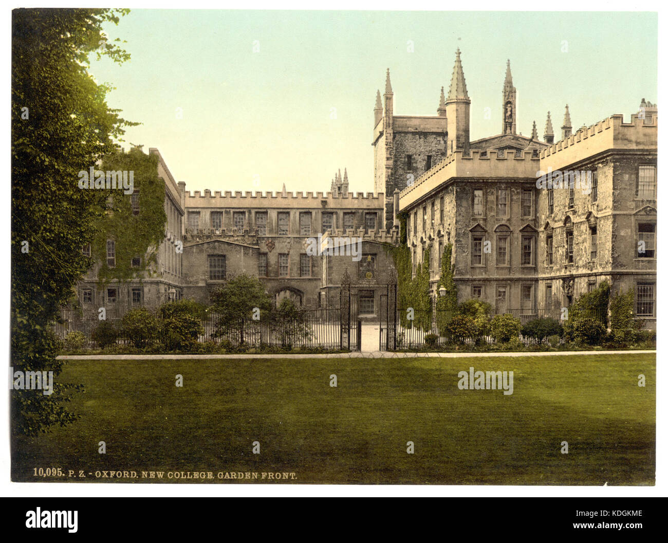 English front garden hi-res stock photography and images - Alamy