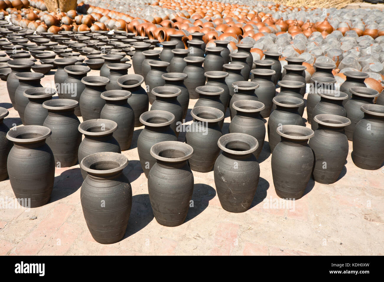 Pottery market nepal hires stock photography and images Alamy