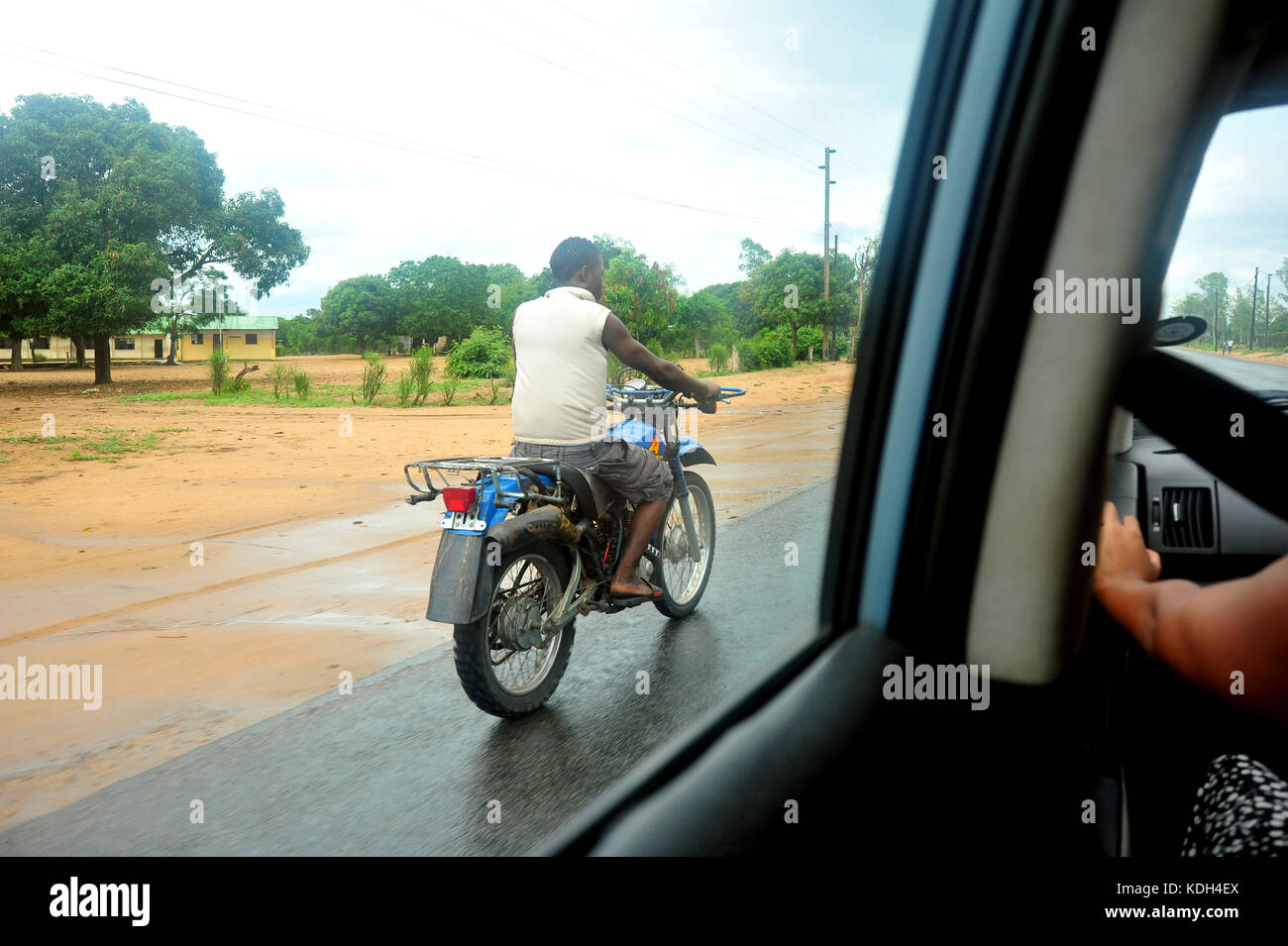 Not wearing helmet hi-res stock photography and images - Alamy