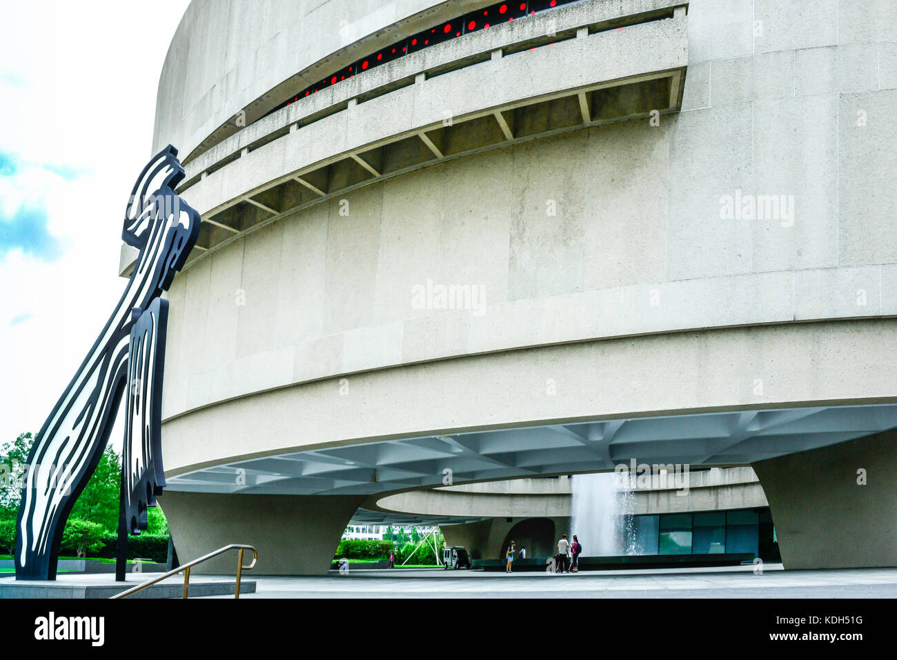 The Hirshhorn Museum and Sculpture Garden, on the National Mall in Washington, DC, USA Stock Photo