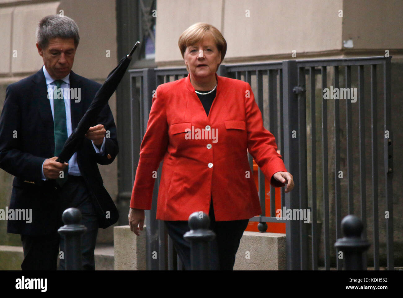 Joachim Sauer, BKin Angela Merkel - Gang zum Wahllokal, Bundestagswahlen, 24. September 2017, Berlin. Stock Photo
