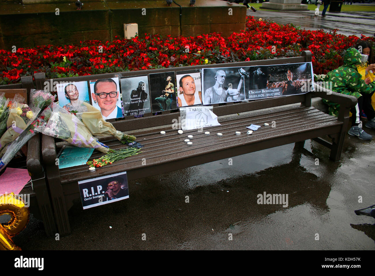 Gedenken an den verstorbenen Popstar Chester Bennington (Linkin Park),  Glasgow, Schottland Scotland Stock Photo - Alamy