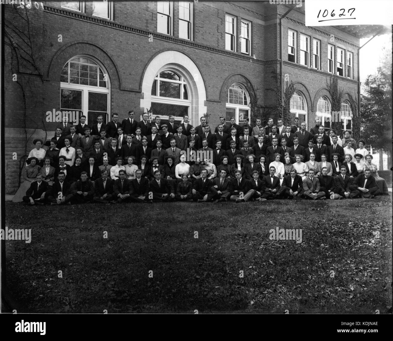 Miami University Liberal Arts College Freshman Class in 1909 (3191459244) Stock Photo