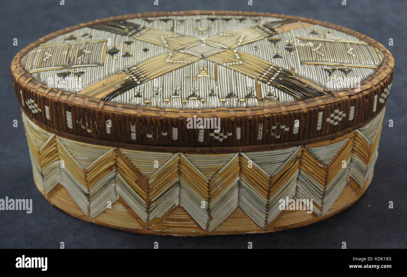 Native American Quilled Birchbark Box Stock Photo Alamy