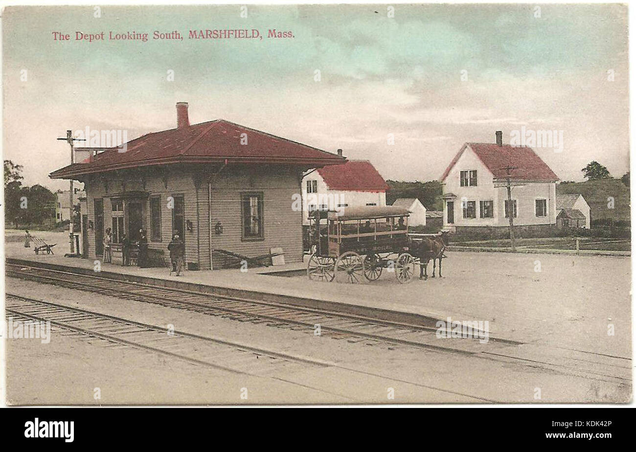 Marshfield station postcard Stock Photo Alamy