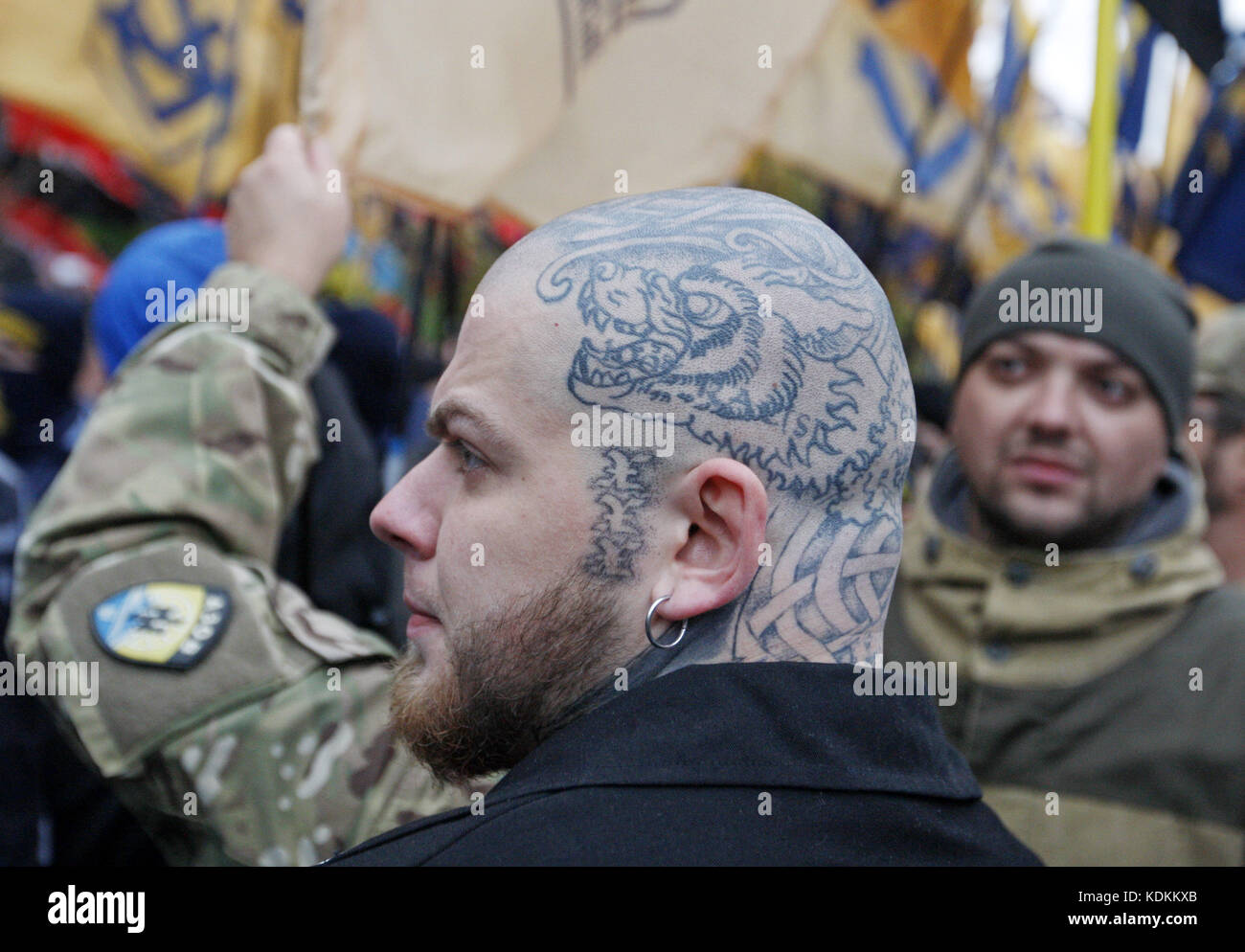 Укр щавший. Националисты Украины. Прически украинских националистов. Фашисты на Украине. Украинцы нацисты.