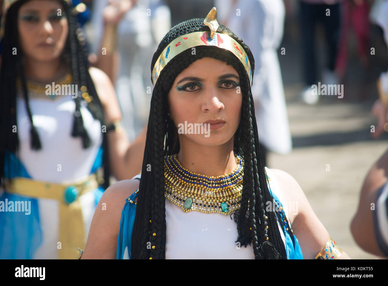 Alexandria, Egypt - 30 September 2017 - The inaugural festival in honor of Cleopatra coincided today with World Tourism Day.  The event included a parade along the corniche seafront with Cleopatra dressed in her golden royal robes and distinctive crown, accompanied by her two ladies-in-waiting and six officers dressed as ancient Egyptian soldiers.  The event also brings awareness about new discoveries made in the bottom of the Mediterranean Sea in the Alexandria area where 72 wrecks, 20 ships and army aircrafts from WWI and WWII and others that date back to 300 BC have been discovered.  An ini Stock Photo