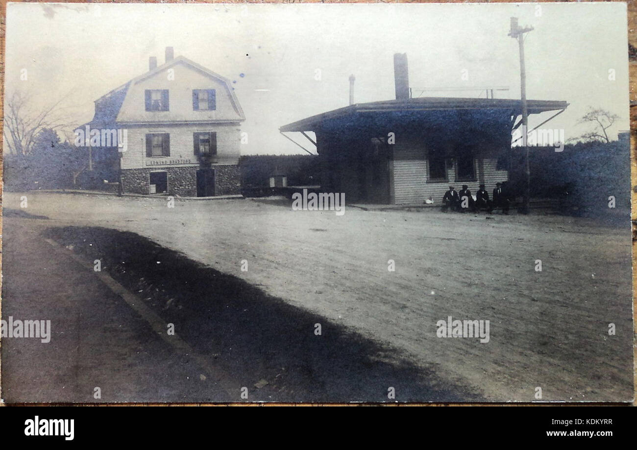 Plympton station postcard Stock Photo Alamy