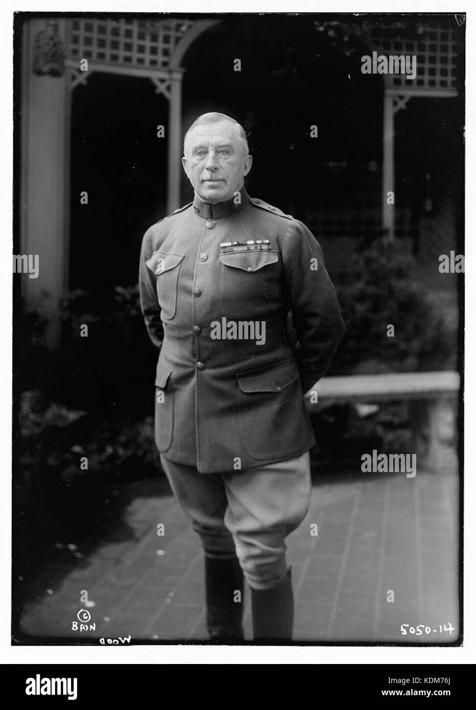 Leonard Wood in 1919 Stock Photo Alamy