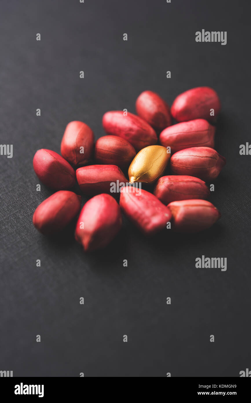 Normal Peanuts Normal peanuts hi-res stock photography and images - Alamy