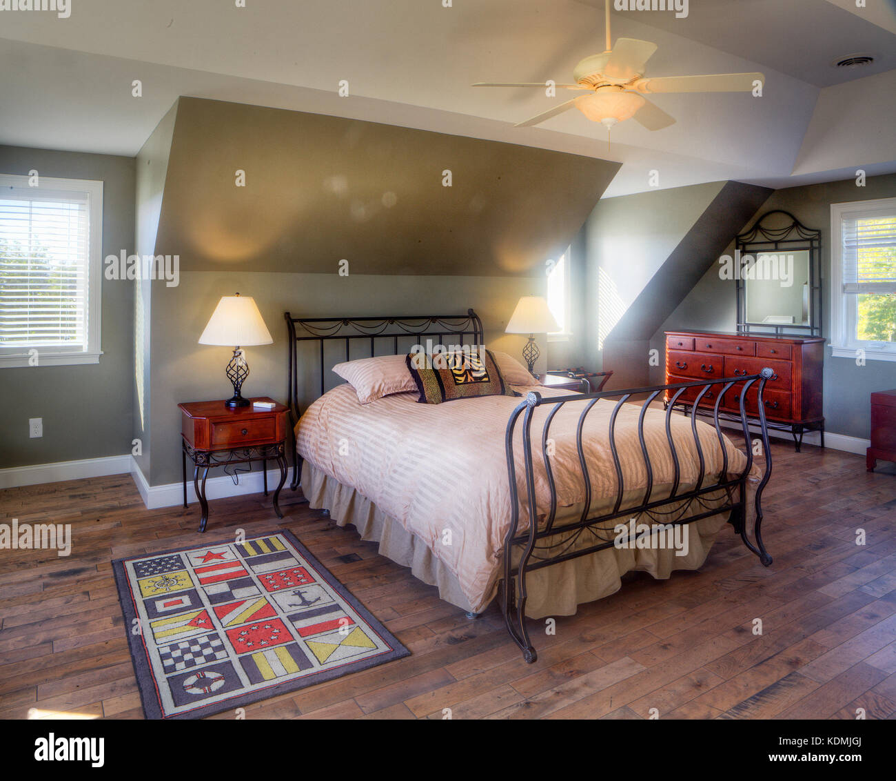 Metal frame window interior hi-res stock photography and images - Alamy