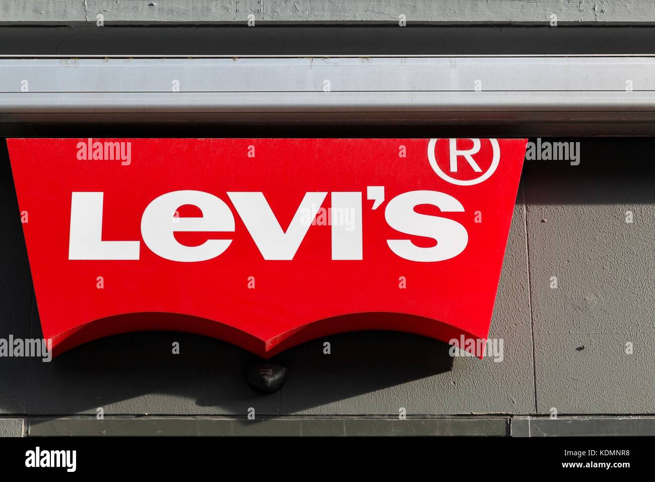 Levi strauss logo hi res stock photography and images Page 2 Alamy