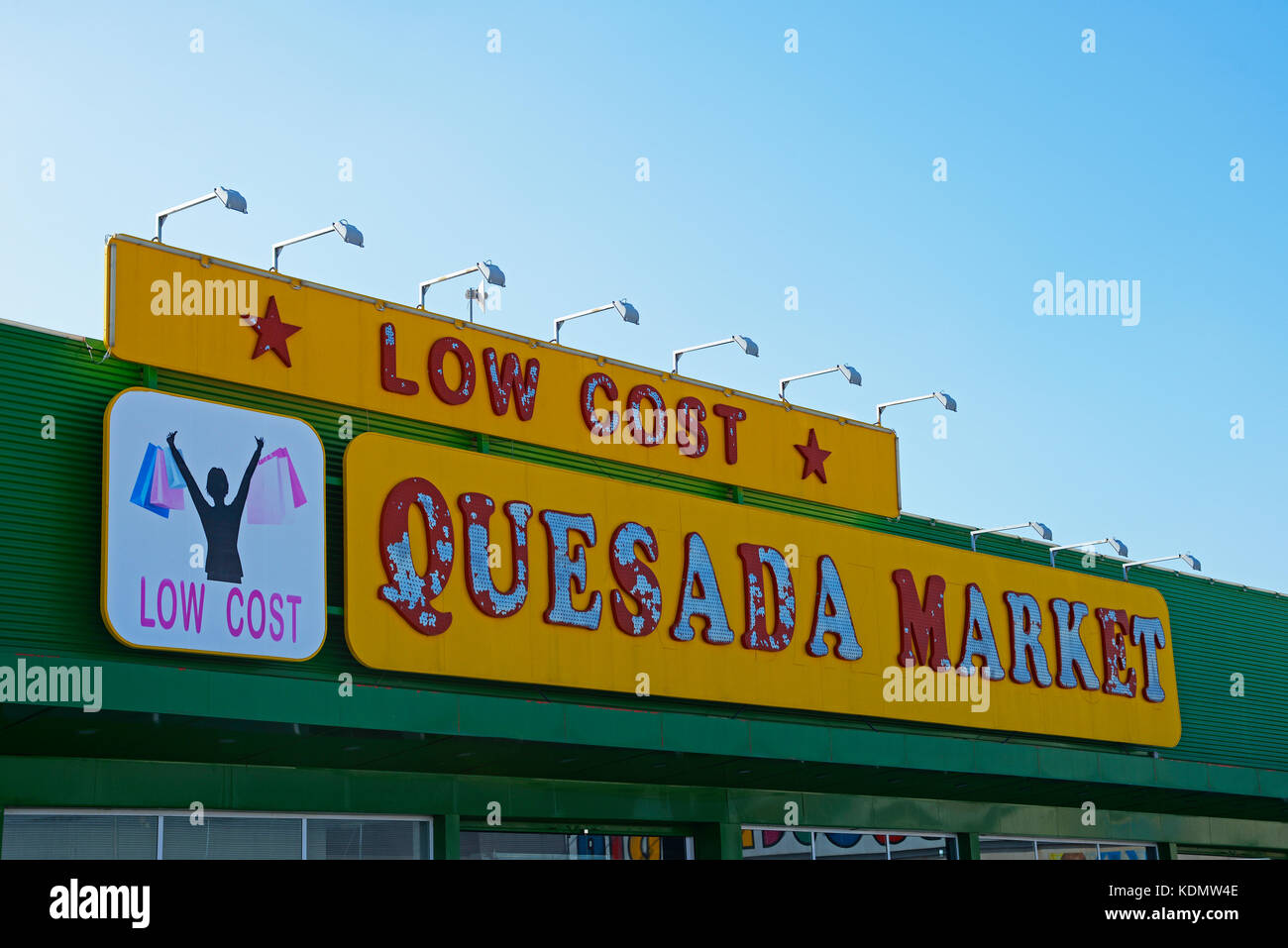 Quesada Market low cost budget wharehouse shop store in Ciudad Quesada, Spain. Spanish discount