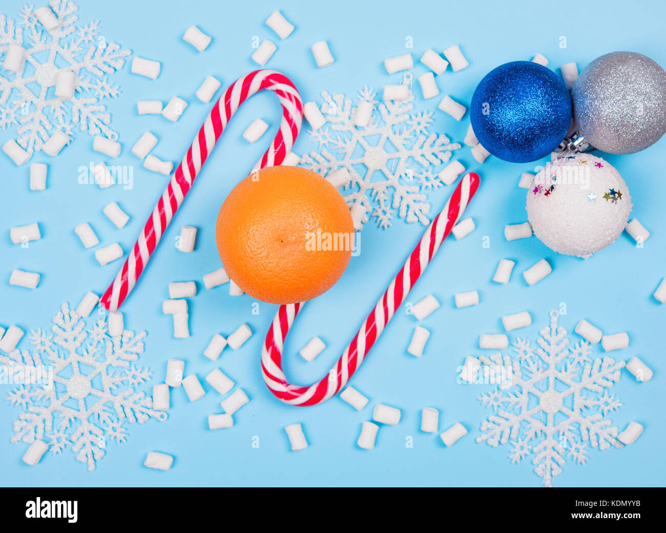 Christmas set of lollipops and marshmallows Stock Photo Alamy