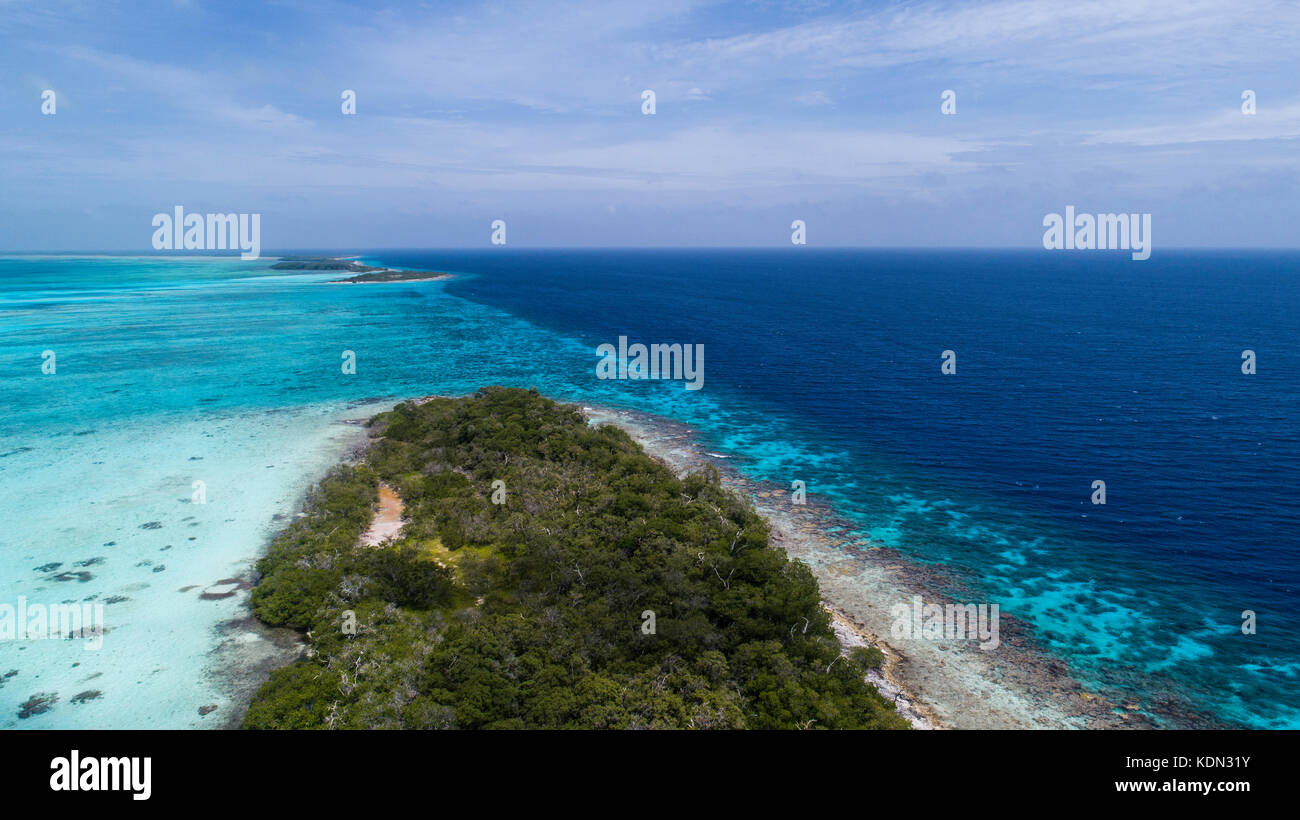 aerial view los roques palafito Stock Photo - Alamy