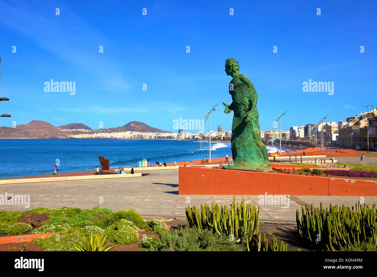 Statue on Playa de las Canteras Beach, Santa Catalina District, Las