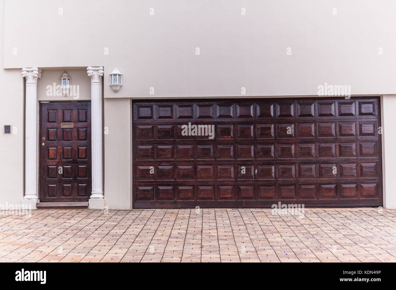 Double garage door hires stock photography and images Alamy