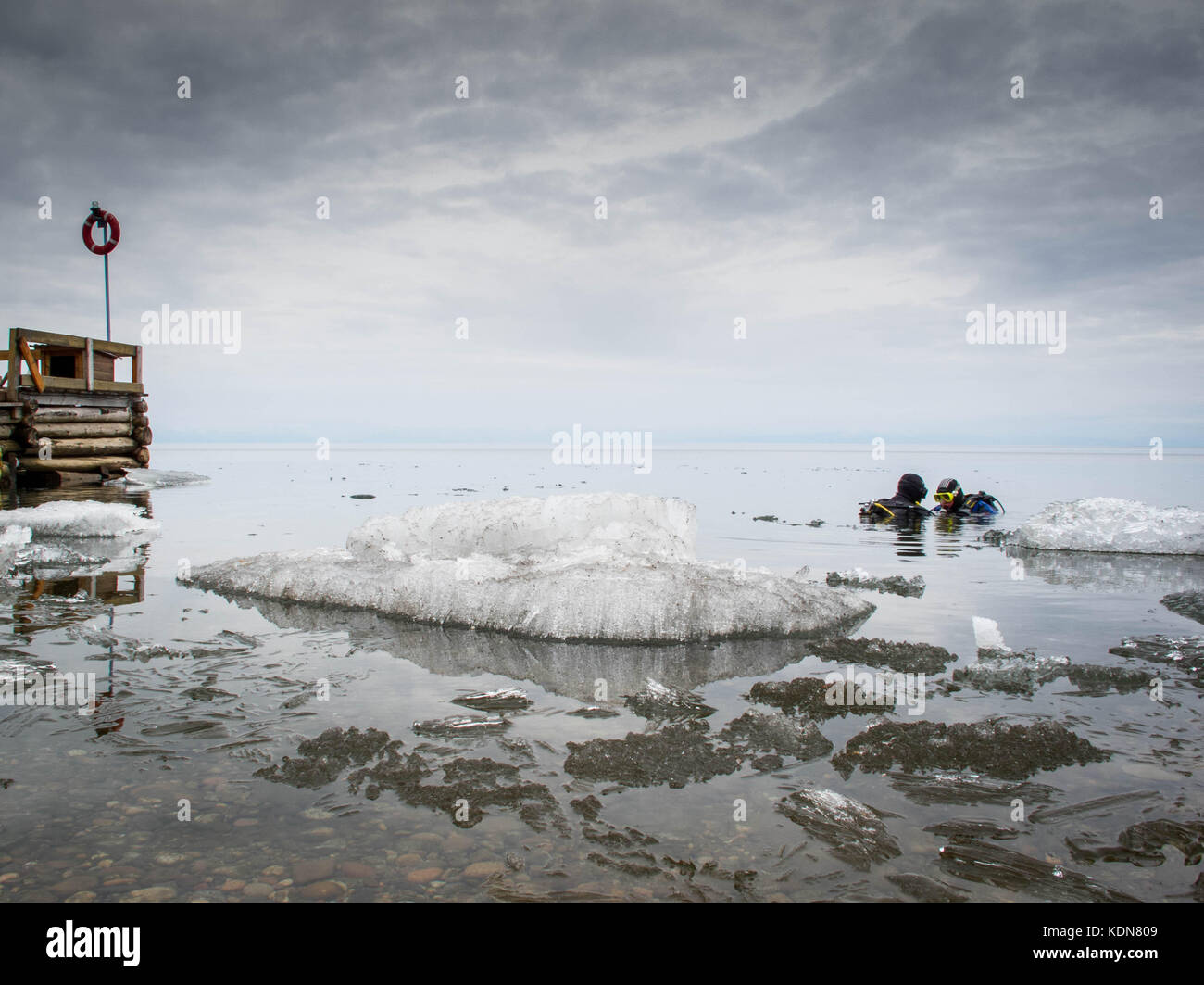 LYSTVIANKA, RUSSIE, MAI 15 Les plongeurs ne sont pas rares dans le