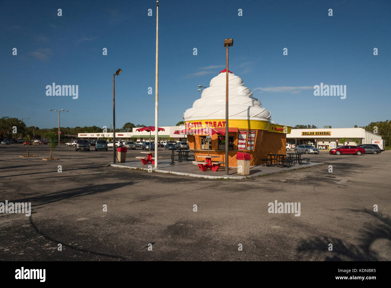Twistee Treat Ice Cream Stand locagted in Tavares, Florida USA Stock