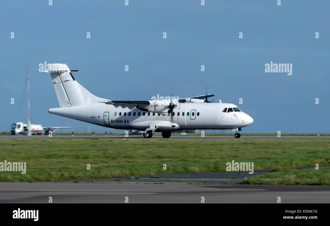 Stobart Air ATR42-300 speeds along the runway at  Cornwall Newquay Airport Stock Photo