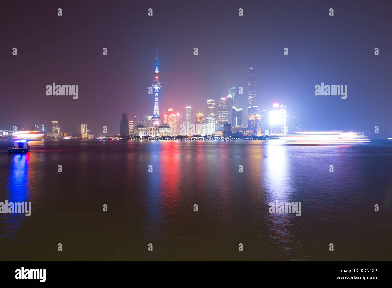 Shanghai china city skyline on hi-res stock photography and images - Alamy