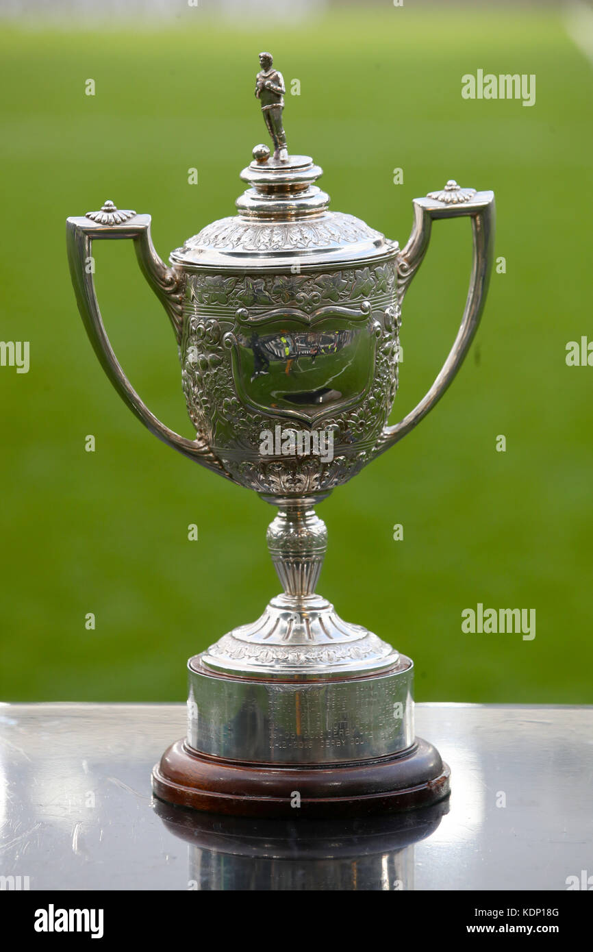 Brian clough trophy hires stock photography and images Alamy
