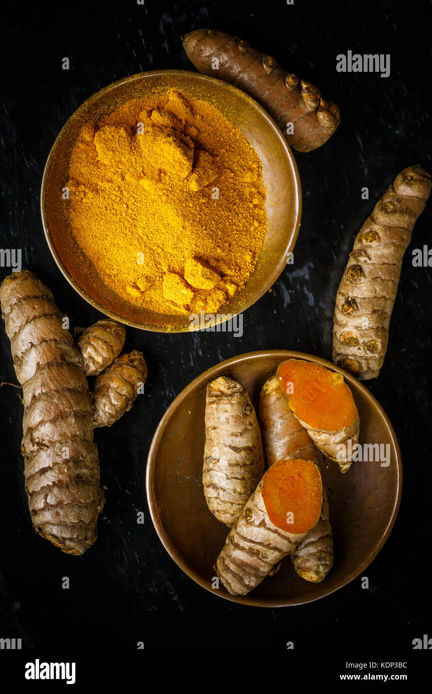 turmeric root and powder Stock Photo Alamy