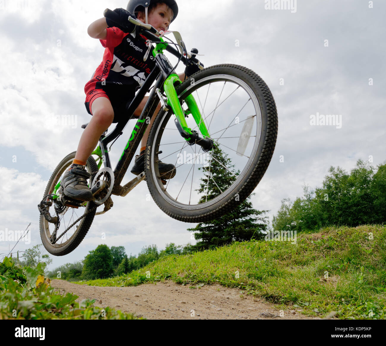 Boy riding bike fast hi-res stock photography and images - Alamy