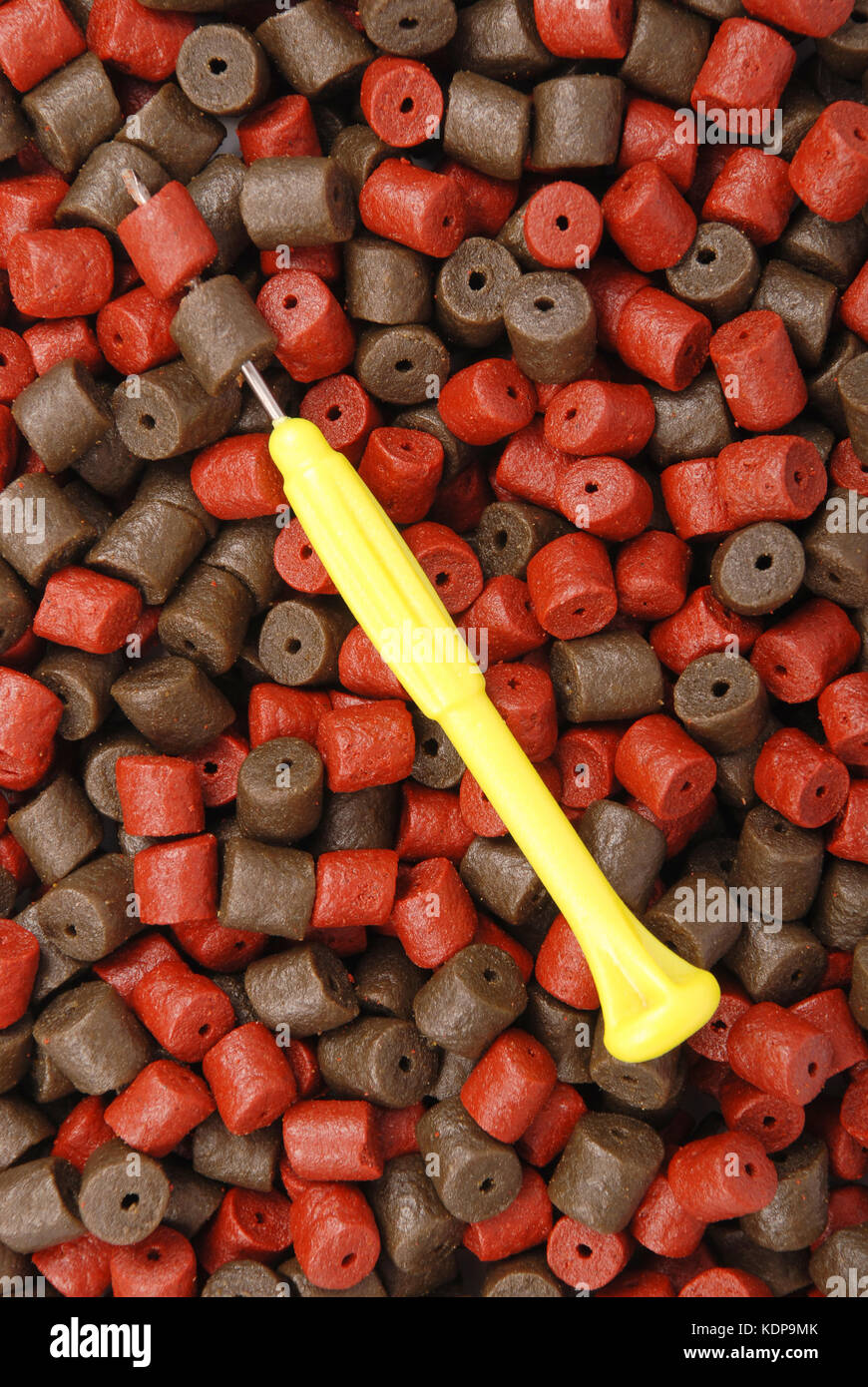 Yellow stinger needle and brown with red pre-drilled halibut pellets ...