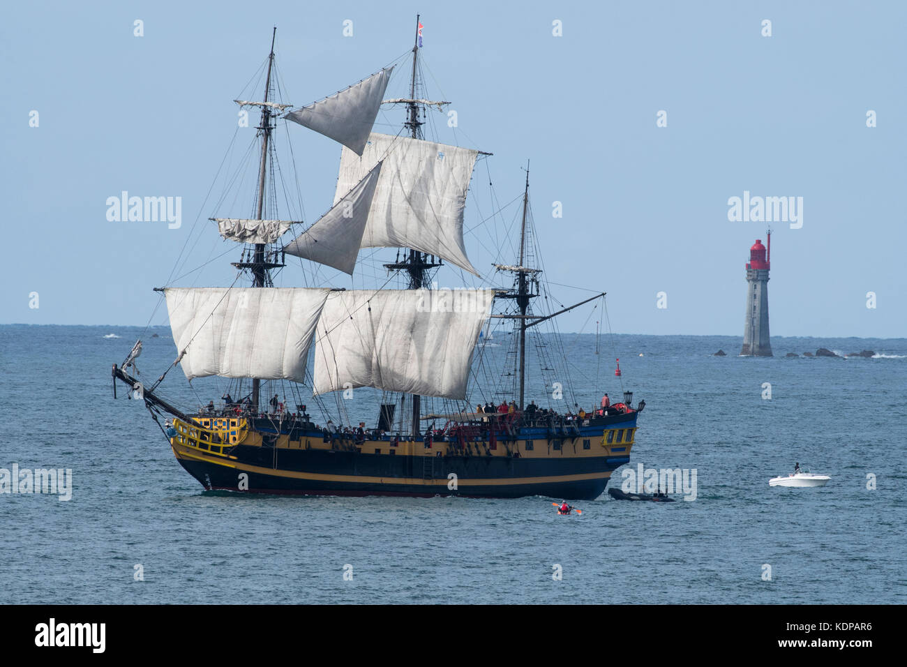 Etoile du Roy three masted frigate sails in to St Malo. Stock Photo