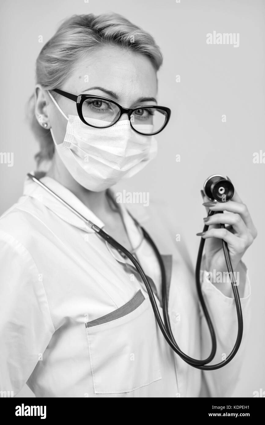Doctor visit senior Black and White Stock Photos & Images - Alamy