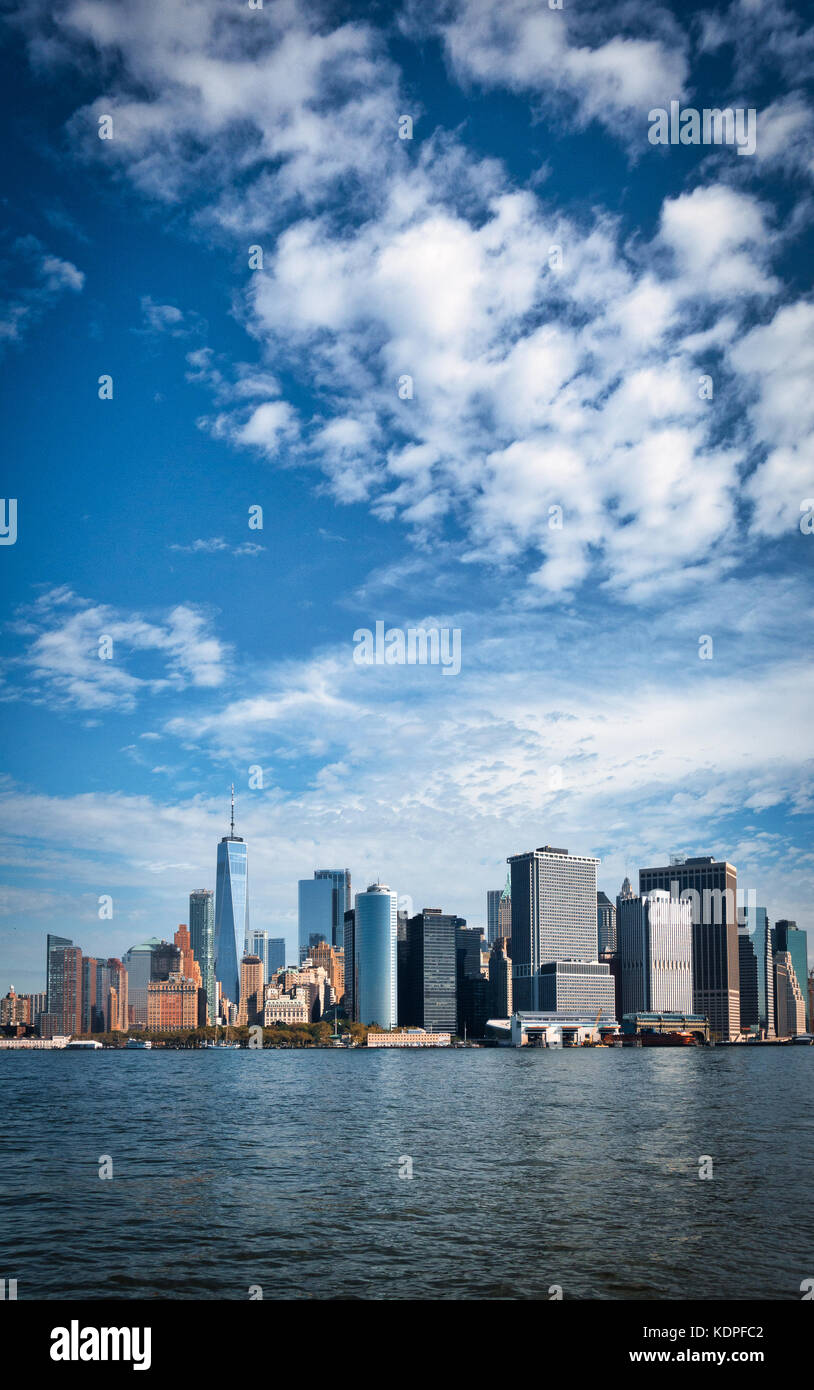Harbor city vertical hires stock photography and images Alamy