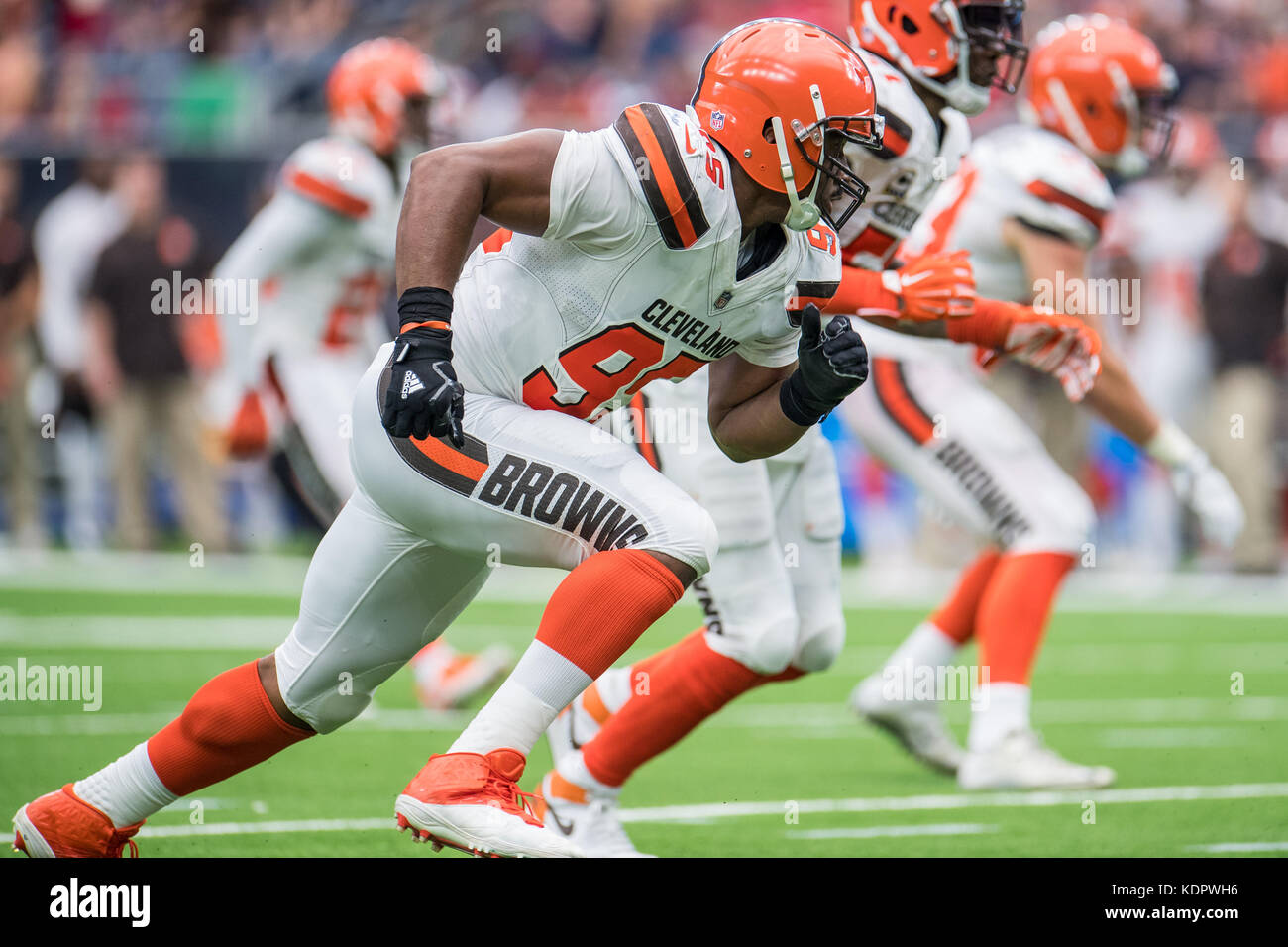 Houston, TX, USA. 15th Oct, 2017. Cleveland Browns defensive end Myles Garrett (95) heads toward the opposing quarterback during the 4th quarter of an NFL football game between the Houston Texans and the Cleveland Browns at NRG Stadium in Houston, TX. The Texans won 33-17.Trask Smith/CSM/Alamy Live News Stock Photo