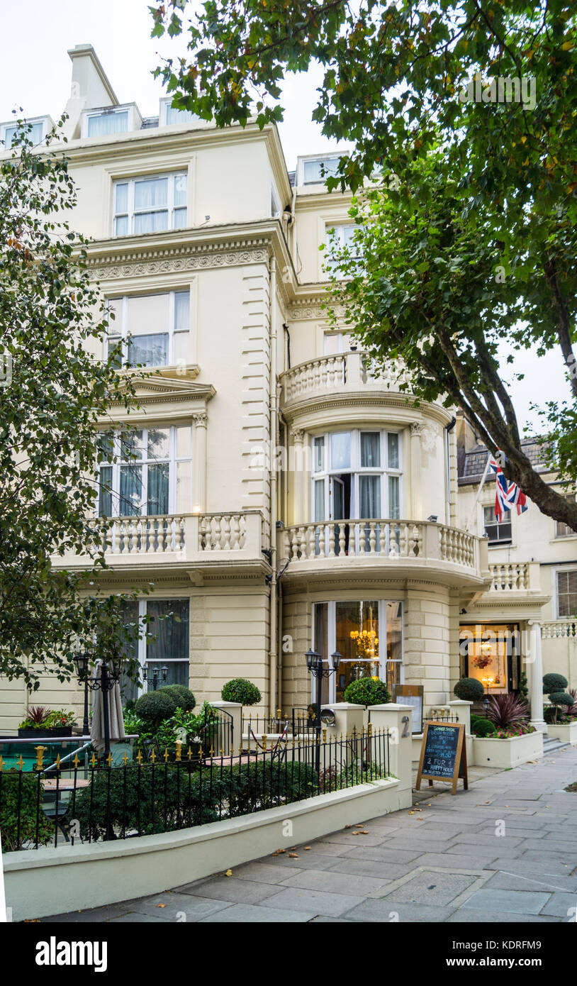 Blue plaque on Colonnade Hotel, former maternity hospital and birthplace of Alan Turing, computer scientist,Warrington Crescent, London W9, England Stock Photo