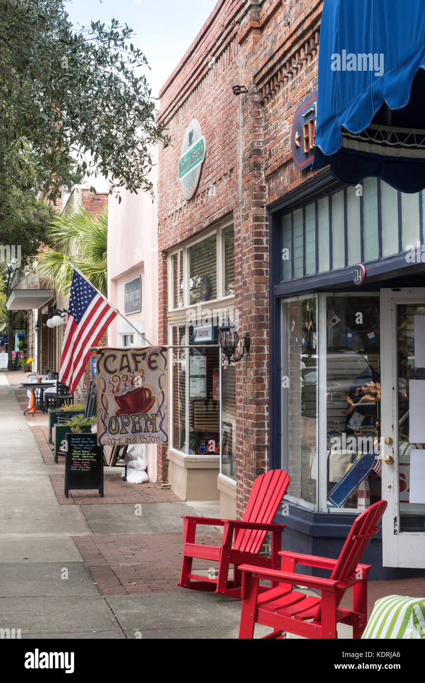 Front Street In Historic Georgetown South Carolina Usa Stock Photo