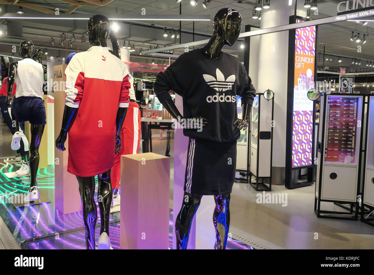 Adidas nyc hi-res stock photography and images - Alamy