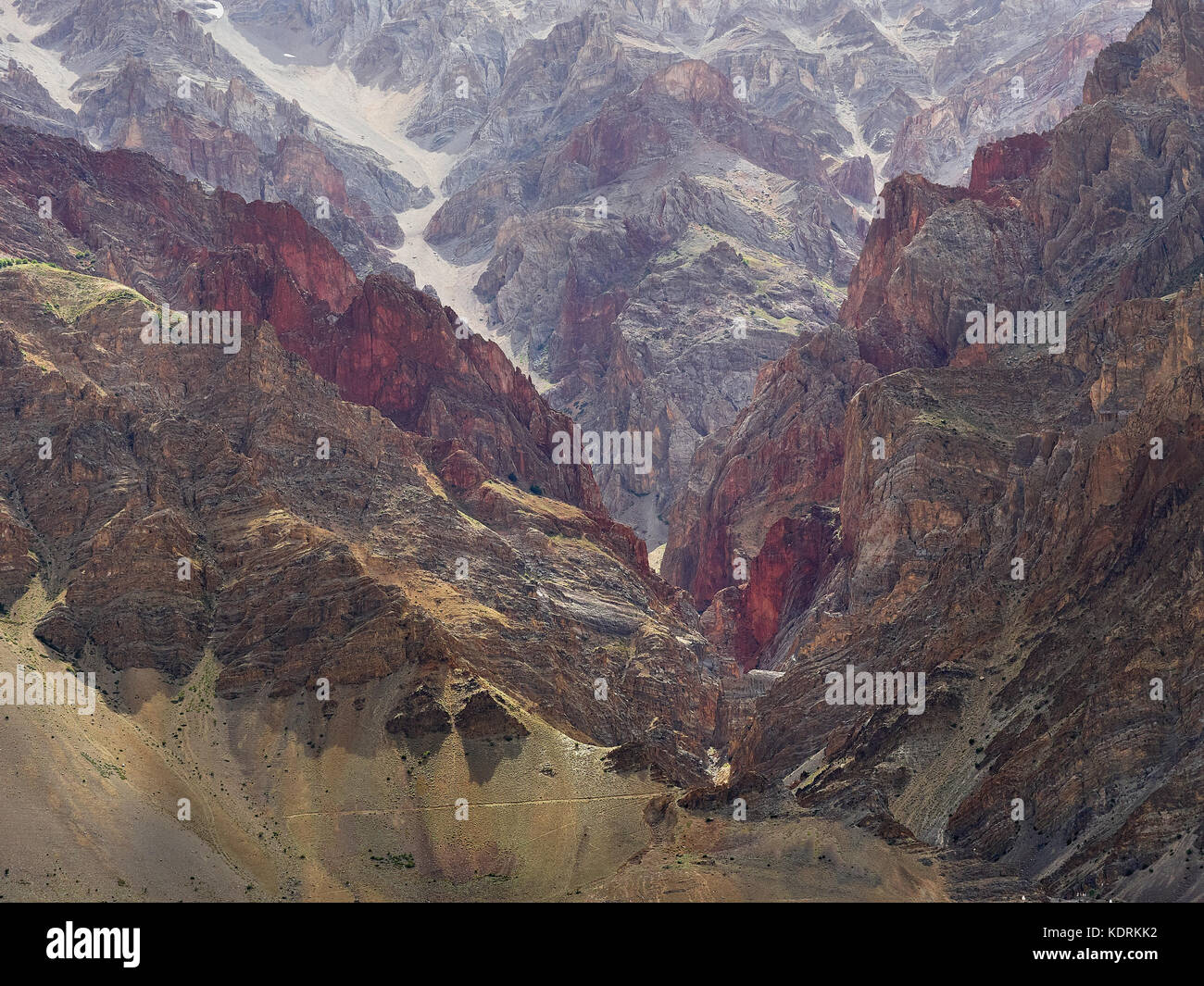 Himalayas colors hi-res stock photography and images - Alamy