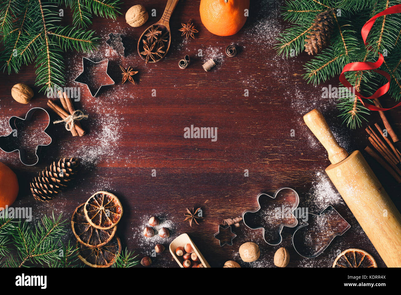 https://c8.alamy.com/comp/KDRR4X/cookie-cutters-christmas-holidays-cookies-fir-tree-christmas-decorations-KDRR4X.jpg