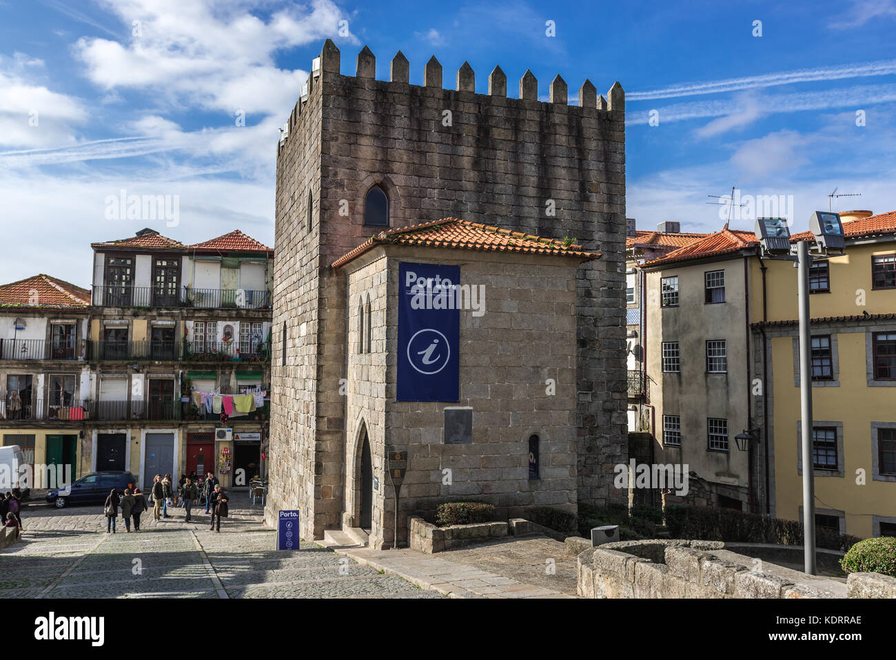 Porto tourism office hi-res stock photography and images - Alamy