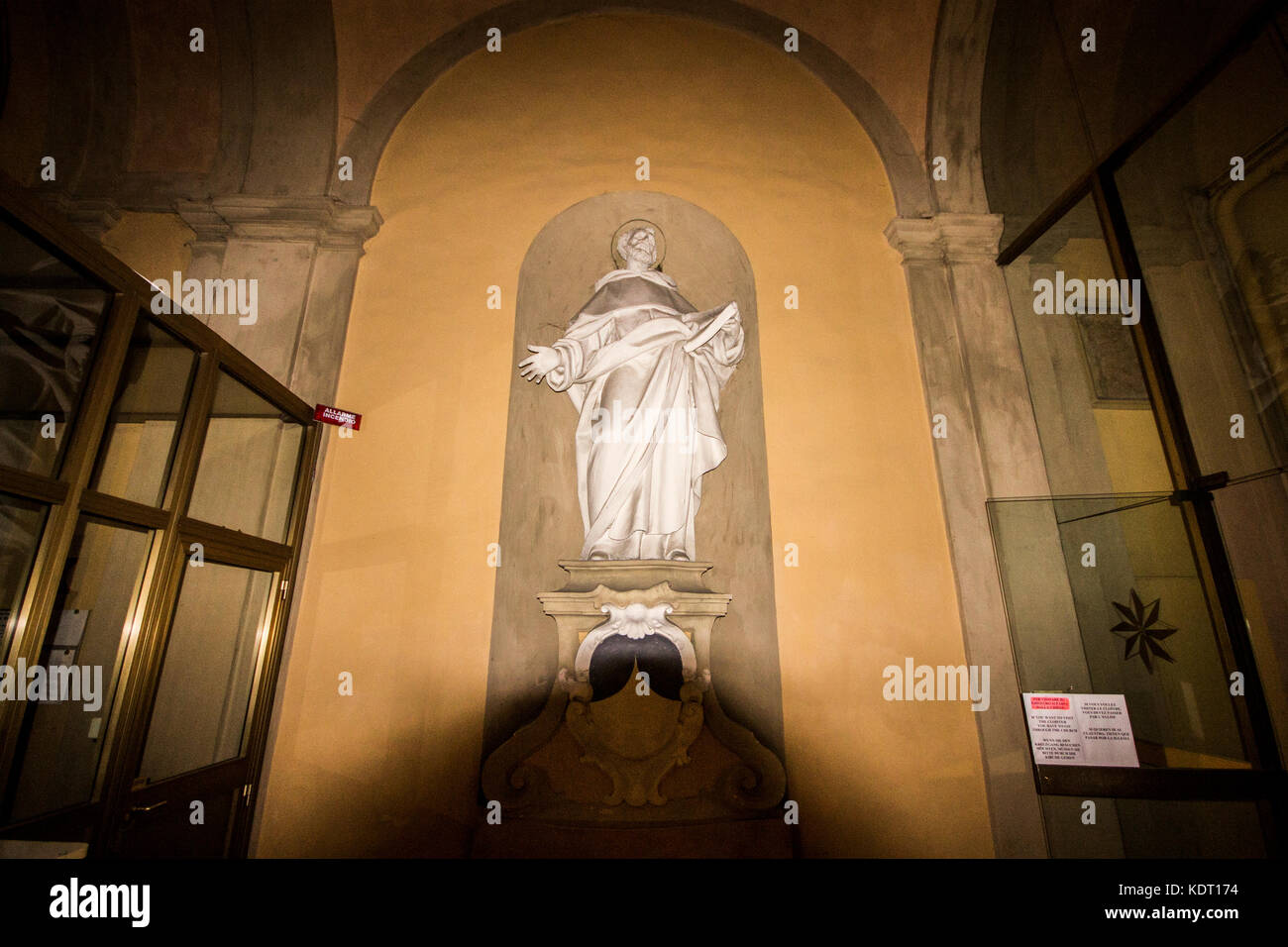 Inside the Basilica di San Domenico in Bologna Stock Photo Alamy