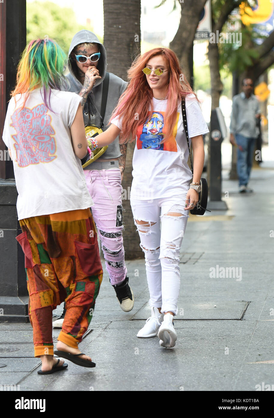 Bella thorne lil peep hires stock photography and images Alamy Bella thorne lil peep hires stock photography and images Alamy