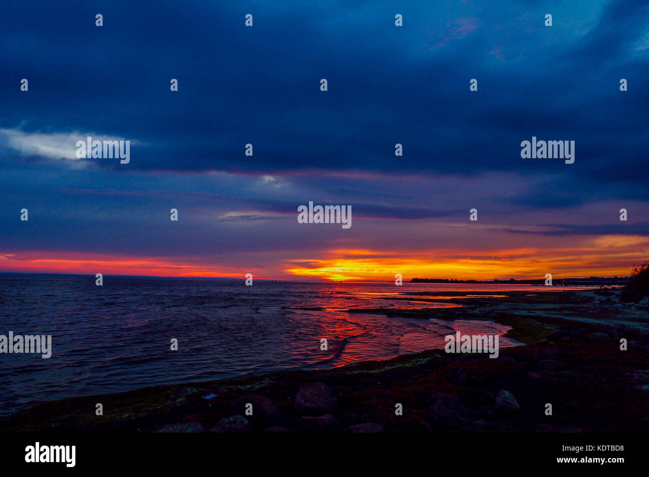 Dark dramatic moody stormy sunset sky hi-res stock photography and ...
