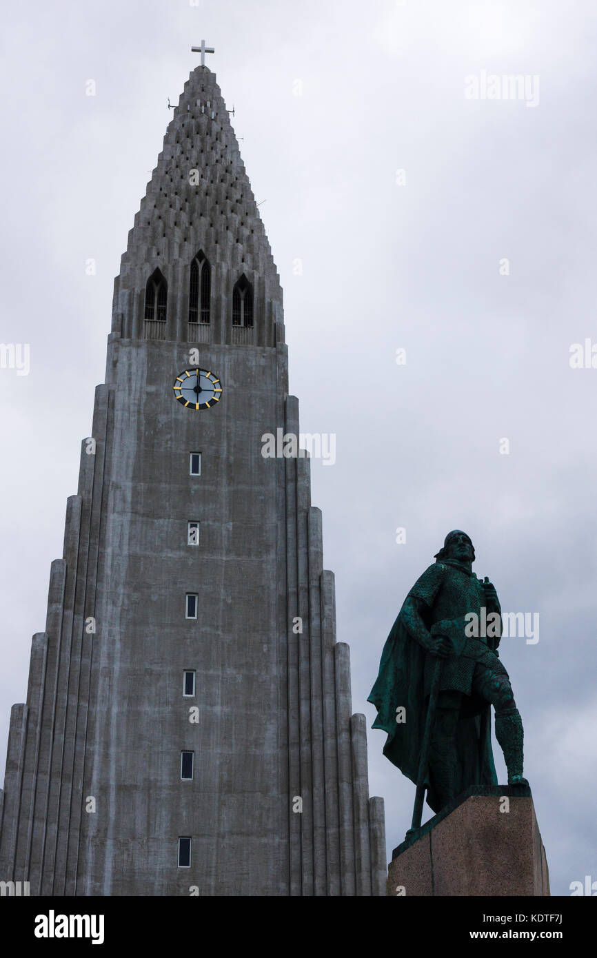 Statue of explorer Leif Eriksson (c. 970 – c. 1020) by Alexander Stirling Calder in front of Hallgrímskirkja church, Reykjavík, Iceland. Stock Photo