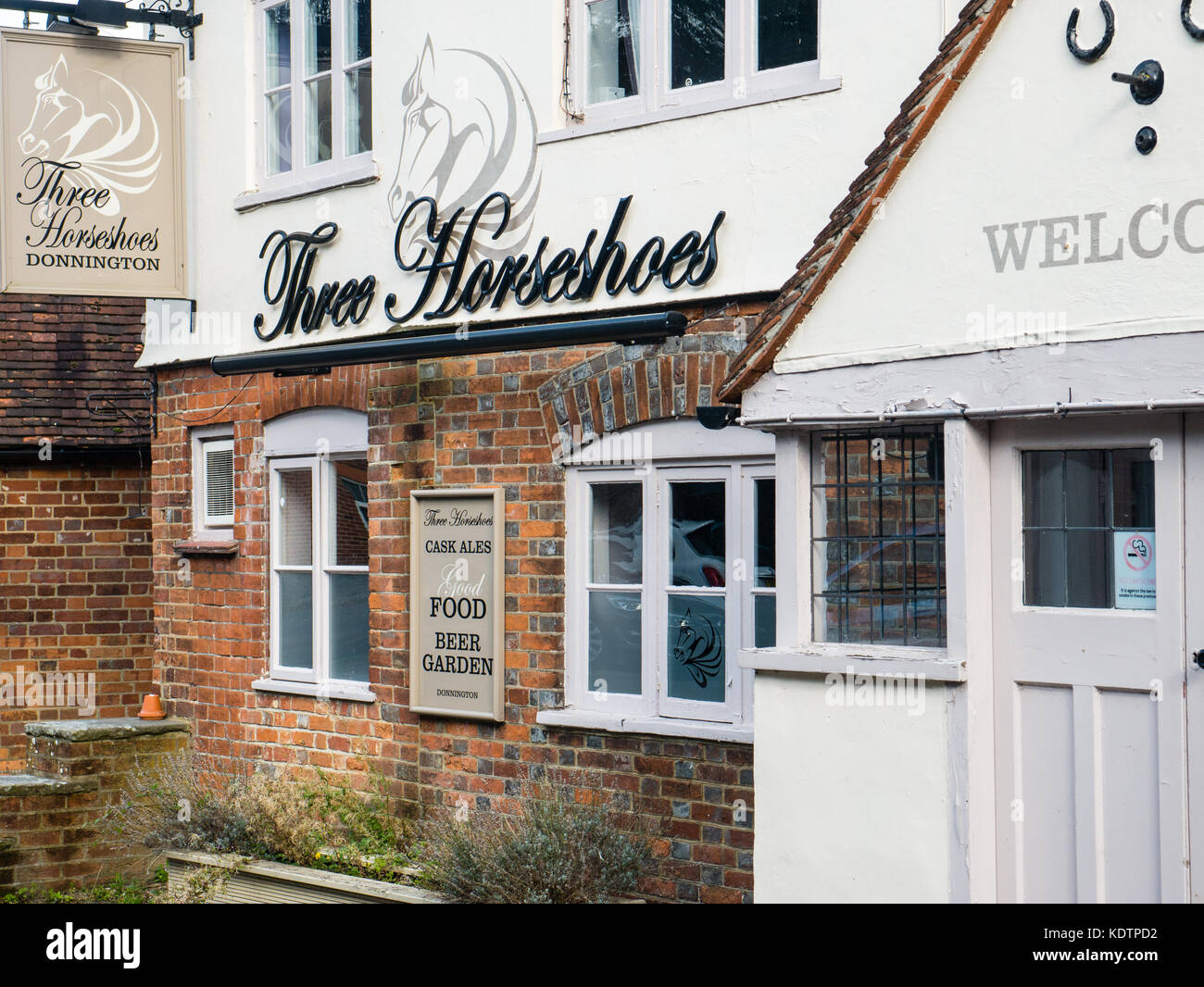 Three Horseshoes Pub, Donnington, Newbury, Berkshire, England Stock