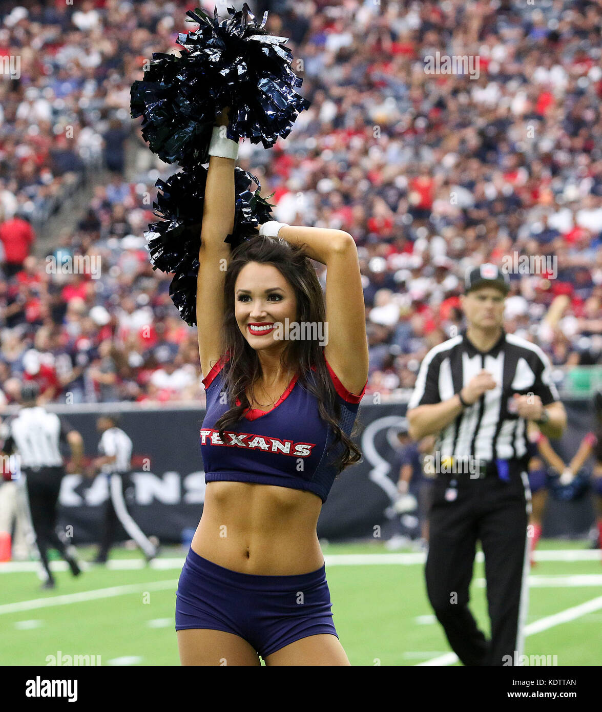 Houston, TX, USA. 15th Oct, 2017. Houston Texans cheerleader during the NFL game between the Cleveland Browns and the Houston Texans at NRG Stadium in Houston, TX. John Glaser/CSM/Alamy Live News Stock Photo