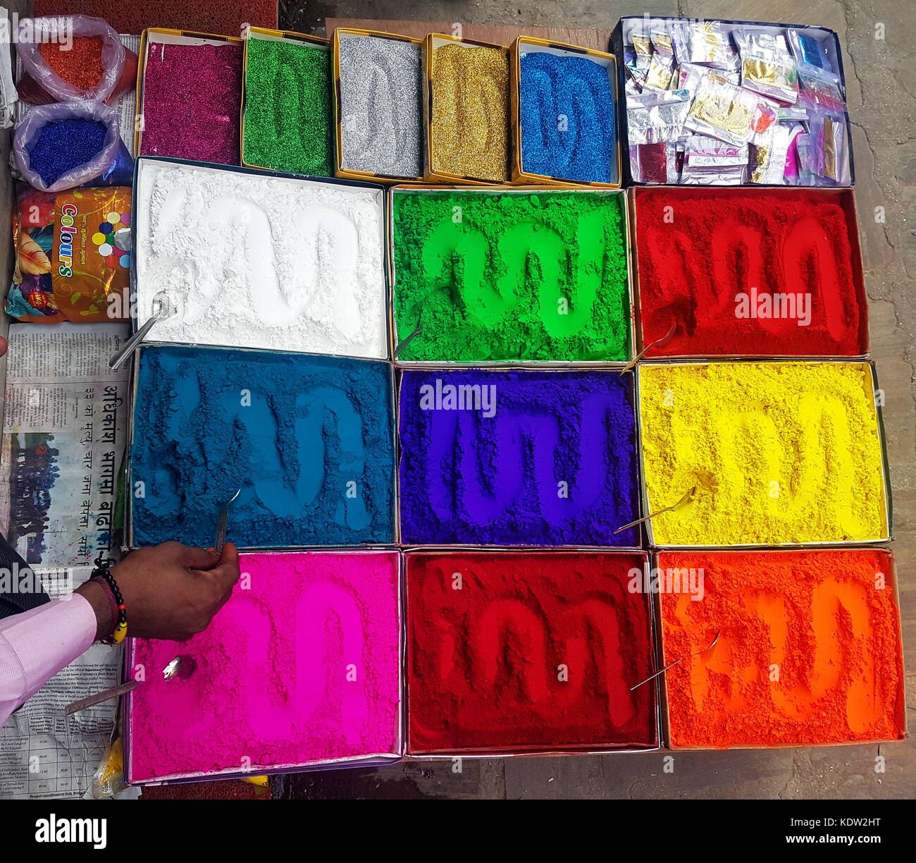 Rangoli powders hi-res stock photography and images - Alamy